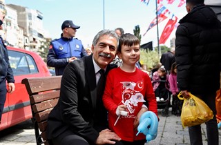 Gemlik’te 23 Nisan Coşkusu Meydanlara Taştı